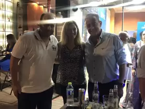 Κατερίνη: Πανηγυρισμοί στα γραφεία της ΝΔ (συνεχής ενημέρωση - εικόνες & βίντεο) Κατερίνη: Πανηγυρισμοί στα γραφεία της ΝΔ (συνεχής ενημέρωση – εικόνες & βίντεο)