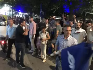 Κατερίνη: Πανηγυρισμοί στα γραφεία της ΝΔ (συνεχής ενημέρωση - εικόνες & βίντεο) Κατερίνη: Πανηγυρισμοί στα γραφεία της ΝΔ