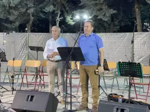 Μια πραγματική πανδαισία ηχοχρωμάτων και παραδοσιακών τραγουδιών