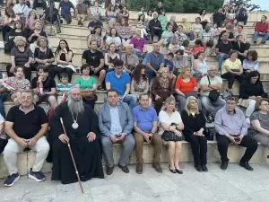 Μια πραγματική πανδαισία ηχοχρωμάτων και παραδοσιακών τραγουδιών