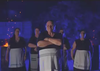 Οι Κρητικές Γιαγιάδες κατεβάζουν κόμμα! (βίντεο)