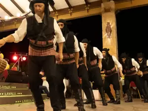 Σ. Φ. ΑΕΚ Κατερίνης – Γιορτή 40 χρόνων (1983 – 2023): Ακόμη τραγουδούν, ακόμη πανηγυρίζουν… (εικόνες)