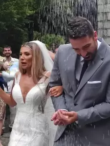 Στον ειδυλλιακό μικρό Ναό Αγίου Ιωάννη στο Λιτόχωρο έγινε ο γάμος της Μαριάννας και του Χρήστου