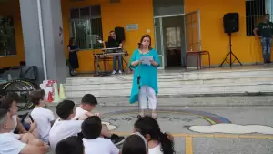 Τα τριαντάφυλλα του αποχαιρετισμού Τα τριαντάφυλλα του αποχαιρετισμού