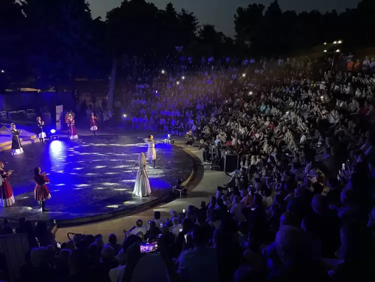 Δήμος Κατερίνης – 52ο Φεστιβάλ Ολύμπου: Εντυπωσίασε το Εθνικό σύνολο Μουσικής και Χορού της Γεωργίας «Erisioni» Δήμος Κατερίνης – 52ο Φεστιβάλ Ολύμπου: Εντυπωσίασε το Εθνικό σύνολο Μουσικής και Χορού της Γεωργίας «erisioni»