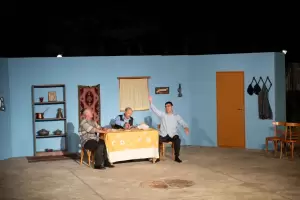 Ένωση Ποντίων Πιερίας: Με μεγάλη επιτυχία πραγματοποιήθηκε η Νέα Ποντιακή Θεατρική Παράσταση «Ρωξάνα και Βαρβάρα»