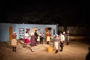 Ένωση Ποντίων Πιερίας: Με μεγάλη επιτυχία πραγματοποιήθηκε η Νέα Ποντιακή Θεατρική Παράσταση «Ρωξάνα και Βαρβάρα»