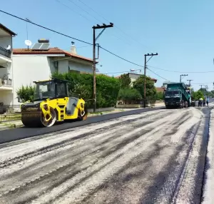 Κατερίνη: Ο Δήμος ασφαλτοστρώνει πόλη &  κοινότητες
