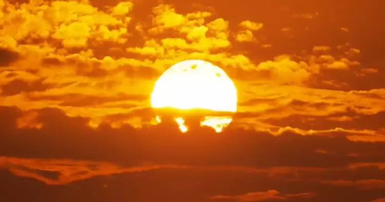 Καύσωνας “Κλέων”: Θερμή εισβολή με θερμοκρασίες έως και 44 βαθμούς – Τα μέτρα για τους εργαζομένους