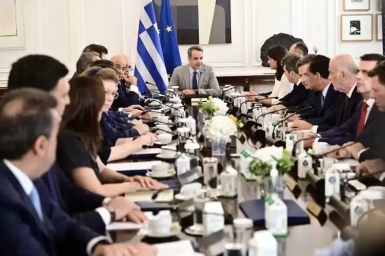 Κυριάκος Μητσοτάκης: Έχουμε μπροστά μας ένα δύσκολο καλοκαίρι