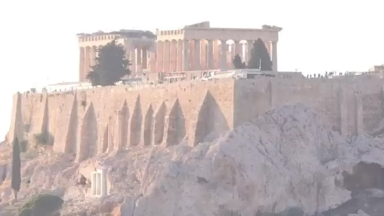 Λόγω καύσωνα στάση εργασίας στους αρχαιολογικούς χώρους μέχρι την Κυριακή