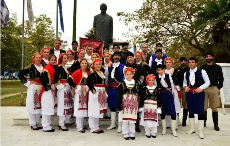 Οι Σταυραετοί συναντιούνται Οι Σταυραετοί συναντιούνται