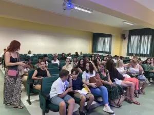 Ο Στέφανος Ξενάκης στην Κατερίνη Ο Στέφανος Ξενάκης στην Κατερίνη