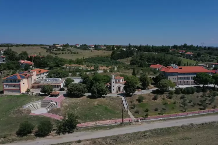 Σύγχρονες και ασφαλείς παιδικές χαρές στο συγκρότημα Εκκλησιαστικών Ιδρυμάτων της Ιεράς Μητροπόλεως Κίτρους