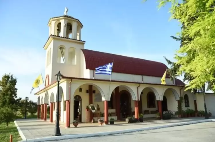 Συνεχίζεται το προσκύνημα των Ι. Λειψάνων των Νεοφανών Μαρτύρων Αγών Ραφαήλ, Νικολάου και Ειρήνης
