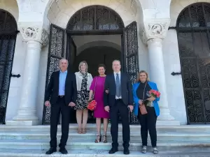 Θερμή υποδοχή του Δημάρχου Κατερίνης από τον πρίγκιπα Αλέξανδρο της Σερβίας Θερμή υποδοχή του Δημάρχου Κατερίνης από τον πρίγκιπα Αλέξανδρο της Σερβίας