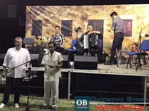 Θρακική Εστία Κατερίνης: Θρακιώτικο γλέντι και «Θρακόμελο» μέχρι τις πρωινές ώρες (Φώτο και βίντεο) Θρακική Εστία Κατερίνης: Θρακιώτικο γλέντι και «Θρακόμελο» μέχρι τις πρωινές ώρες (Φώτο και βίντεο)