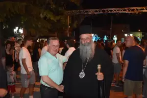 Ο υποψήφιος δήμαρχος Κατερίνης Γιάννης Ντούμος στην 7η Γιορτής Νεολαίας του Ι.Ν. Αγίας Άννας Ο υποψήφιος δήμαρχος Κατερίνης Γιάννης Ντούμος στην 7η Γιορτής Νεολαίας του Ι.Ν. Αγίας Άννας