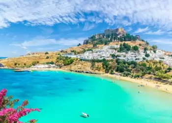 12 διανυκτερεύσεις δωρεάν στην Ρόδο με Voucher Κοινωνικού Τουρισμού της ΔΥΠΑ