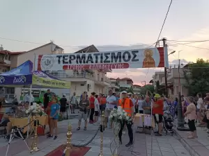 O 8ος δρόμος αλληλεγγύης από την ενορία Αγίου Χαραλάμπους