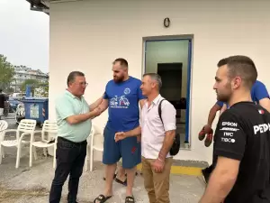 Ο Γιάννης Ντούμος στον Αγιασμό και την πρώτη συνάντηση του Α. Ο. Παραλίας