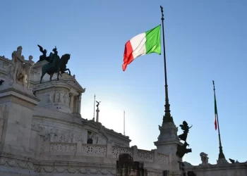 Ιταλία: Έκτακτο χαράτσι στα υπερκέρδη των τραπεζών