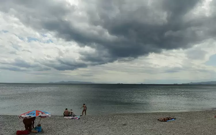 Ο Καιρός σήμερα για Κατερίνη και Πιερία: νεφώσεις με πρόσκαιρες βροχές