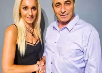 Καλωσορίζουμε την κ. Παγώνα (Νούλα) Καραγεώργου στον συνδυασμό μας "Ανανέωση & Δημιουργία" Καλωσορίζουμε την κ. Παγώνα (Νούλα) Καραγεώργου στον συνδυασμό μας “Ανανέωση & Δημιουργία”