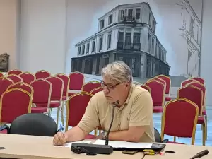 Κατερίνη: «Ροντέο» το Δημοτικό Συμβούλιο στην εκπνοή του χρόνου Κατερίνη: «Ροντέο» το Δημοτικό Συμβούλιο στην εκπνοή του χρόνου