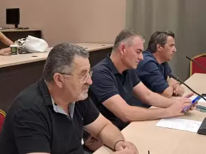 Κατερίνη: «Ροντέο» το Δημοτικό Συμβούλιο στην εκπνοή του χρόνου Κατερίνη: «Ροντέο» το Δημοτικό Συμβούλιο στην εκπνοή του χρόνου