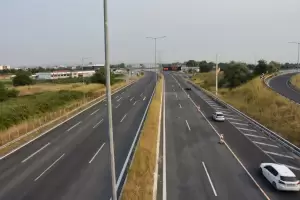 Κινδύνους νέων πυρκαγιών σε αστικούς ιστούς και εθνικές οδούς, υποδεικνύουν συμπολίτες μας