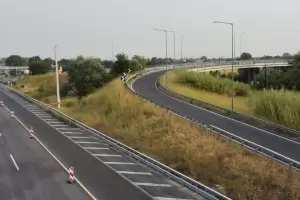 Κινδύνους νέων πυρκαγιών σε αστικούς ιστούς και εθνικές οδούς, υποδεικνύουν συμπολίτες μας