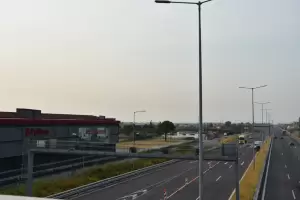 Κινδύνους νέων πυρκαγιών σε αστικούς ιστούς και εθνικές οδούς, υποδεικνύουν συμπολίτες μας