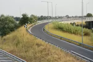 Κινδύνους νέων πυρκαγιών σε αστικούς ιστούς και εθνικές οδούς, υποδεικνύουν συμπολίτες μας