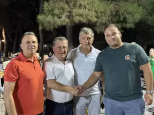 Κοντά στους πολίτες, ο Γιάννης Ντούμος, στα προβλήματά τους αλλά και στις χαρούμενες στιγμές τους