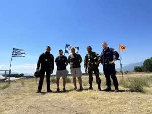 Λέσχη Ελλήνων Καταδρομέων Αλεξιπτωτιστών Ν. Πιερίας: Ρίψεις Αλεξιπτωτιστών Χορτερό Λέσχη Ελλήνων Καταδρομέων Αλεξιπτωτιστών Ν. Πιερίας: Ρίψεις Αλεξιπτωτιστών Χορτερό