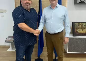 Με την οικογένεια της παράταξης “ΕΚΚΙΝΗΣΗ” συστρατεύεται ο Παναγιώτης Καζαντσίδης, ως υποψήφιος Δημοτικός Σύμβουλος στις επερχόμενες εκλογές.