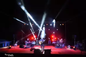 Πύδνεια 2023: Πλήθος κόσμου στο Βυζαντινό κάστρο για να απολαύσει τον Χρήστο Θηβαίο Πύδνεια 2023: Πλήθος κόσμου στο Βυζαντινό κάστρο για να απολαύσει τον Χρήστο Θηβαίο