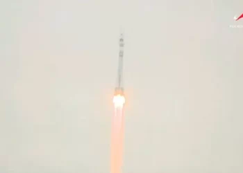 Ρωσία: Ο πύραυλος Σογιούζ 2,1 απογειώθηκε με προορισμό τη Σελήνη