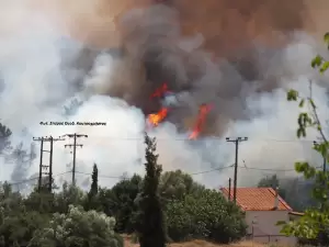 Η συμβολή των εναέριων μέσων στην κατάσβεση των πυρκαγιών Η συμβολή των εναέριων μέσων στην κατάσβεση των πυρκαγιών