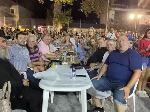 Το «γλέντι» της Εκκλησίας στο Σιδηροδρομικό Σταθμό