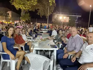 Το «γλέντι» της Εκκλησίας στο Σιδηροδρομικό Σταθμό