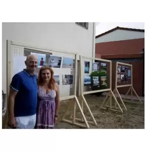 Βραδιές Αυγούστου στη Μεθώνη Πιερίας 2023 - Εγκαίνια της εικαστικής ομαδικής έκθεσης του Συλλόγου Εικαστικών Καλλιτεχνών Πιερίας Βραδιές Αυγούστου στη Μεθώνη Πιερίας 2023 – Εγκαίνια της εικαστικής ομαδικής έκθεσηςτου Συλλόγου Εικαστικών Καλλιτεχνών Πιερίας