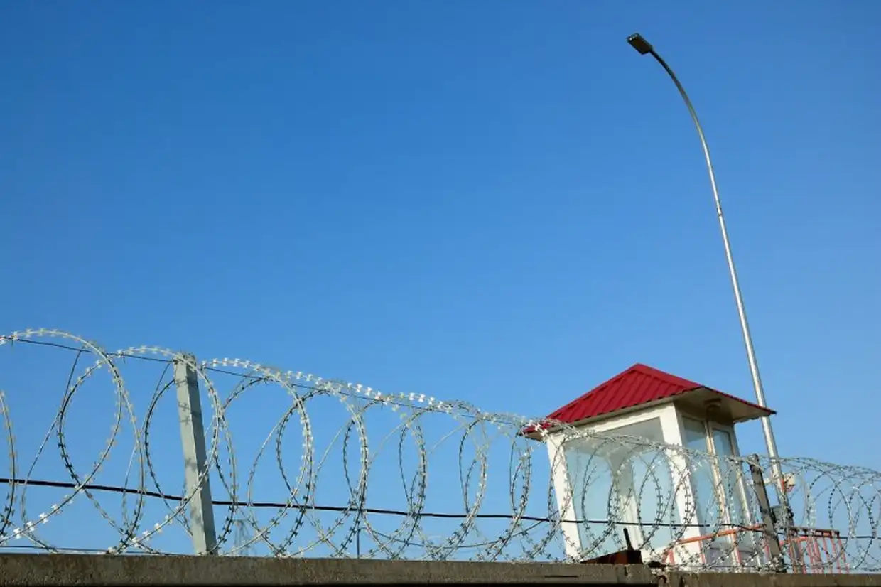 Ο 34χρονος μητροκτόνος της Πιερίας μιλάει μέσα από τη φυλακή: «Το έκανα για να τη λυτρώσω»