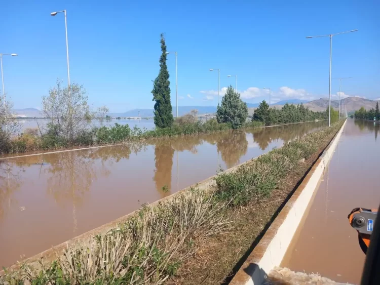 Αυτοκινητόδρομος Αιγαίου: Εξακολουθεί να ισχύει η απαγόρευση κυκλοφορίας (εικόνε ςκαι βίντεο)