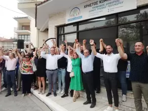 Εγκαίνια του εκλογικού κέντρου του Χρήστου Κομπατσιάρη στο Κολινδρό