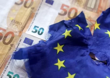 Ενισχύονται οι φόβοι για ύφεση στην Ευρωζώνη