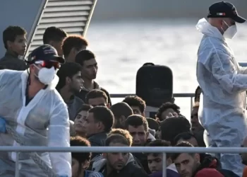 Γαλλία: Συνεδρίαση στο υπουργείο Εσωτερικών για τη μεγάλη αύξηση των μεταναστευτικών ροών στο ιταλικό νησί Λαμπεντούζα