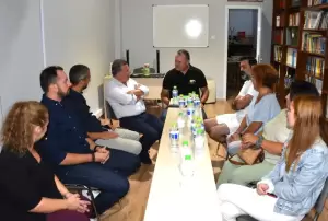 Γιάννης Ντούμος: Επισκέψεις στον Συνεταιρισμό Φαρμακοποιών και στον Σύλλογο «Μαστόδοντα» Νεοκαισάρειας