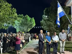 Ο Γιάννης Ντούμος στον Εσπερινό του Παρεκκλησίου του Οσίου Νήφωνος